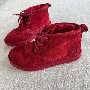 UGG Neumel Chukka Boot Womens Size 7 Red Suede Shearling Lace Up Coquette Cozy